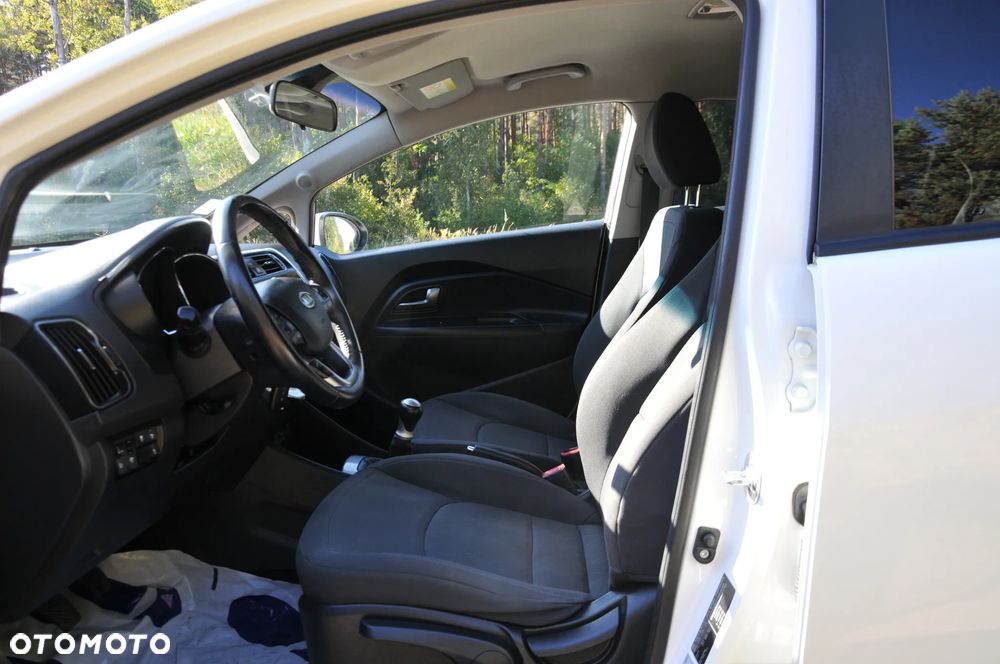 Kia Rio 1.2 Business Line - 19