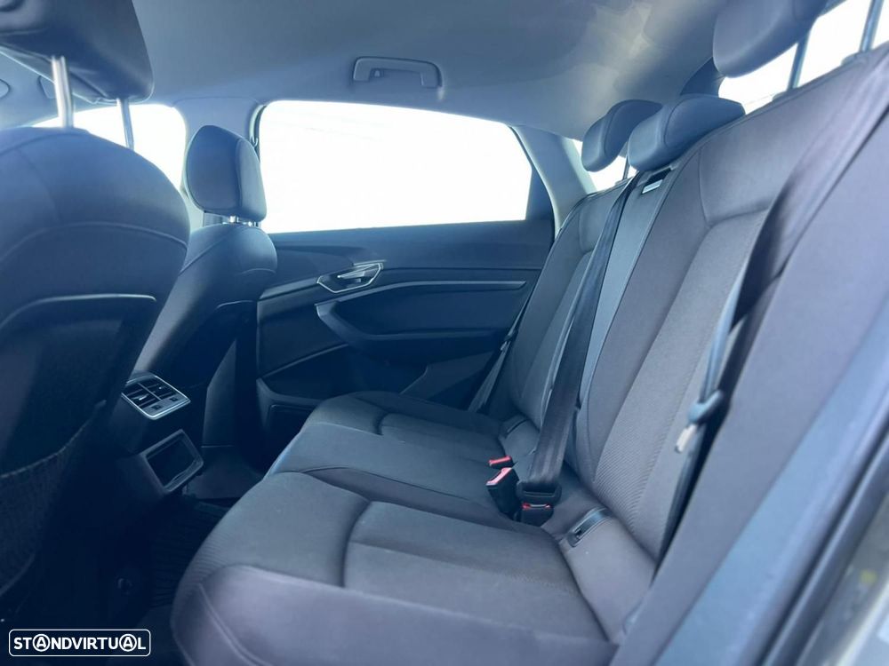 Audi Q8 e-Tron Sportback 55 quattro Advanced - 10