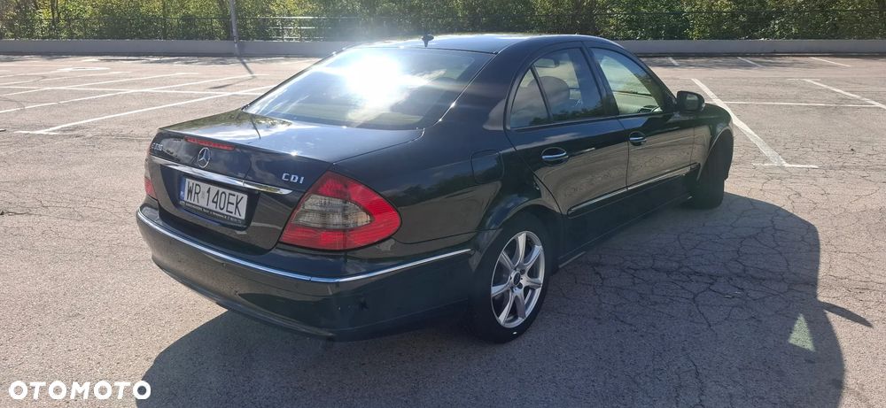 Mercedes-Benz E-Class 2007 photo 3