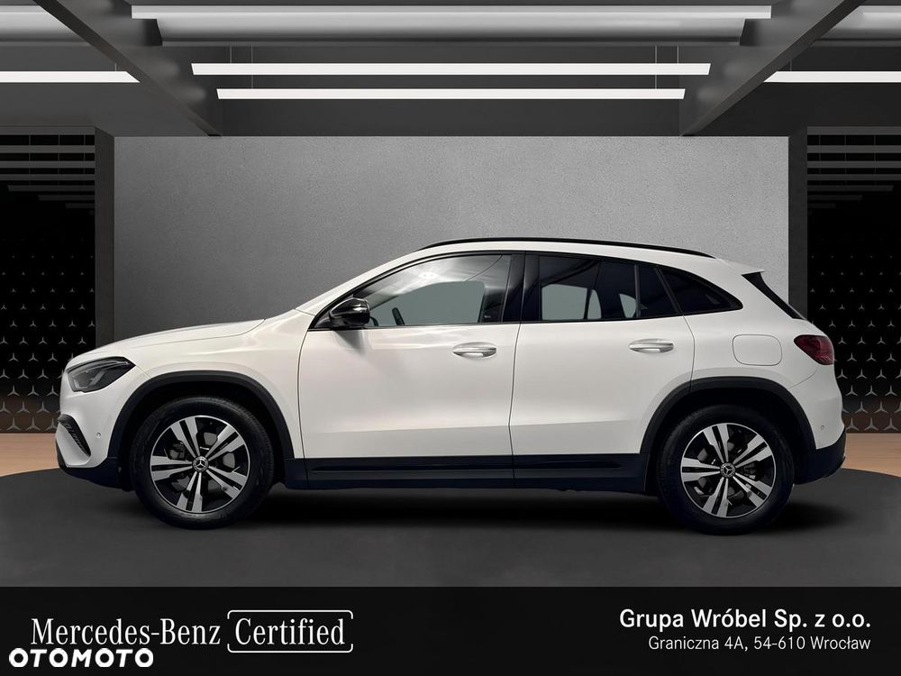 Mercedes-Benz GLA 200 Progressive - 3