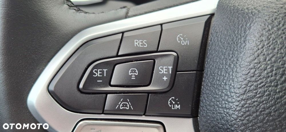 Volkswagen Amarok - 8