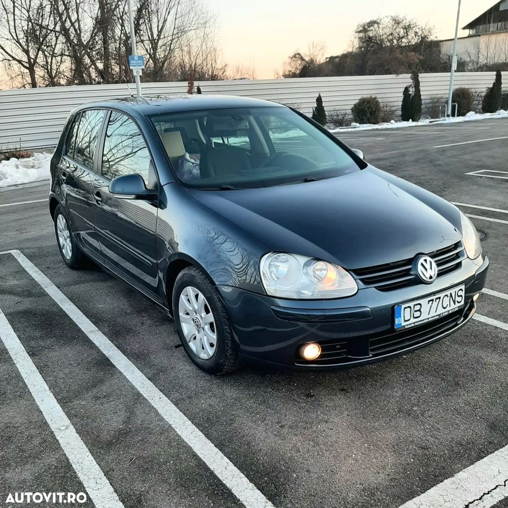 Volkswagen Golf 2.0 TDI Comfortline DPF - 6