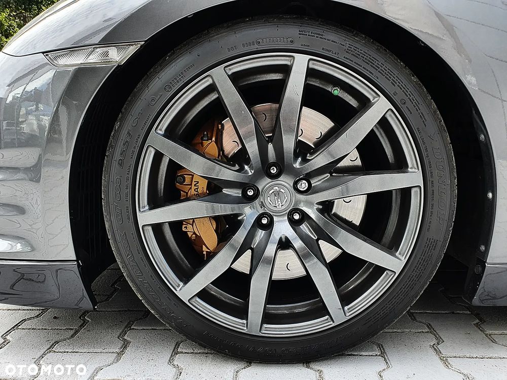 Nissan GT-R Black Edition - 35