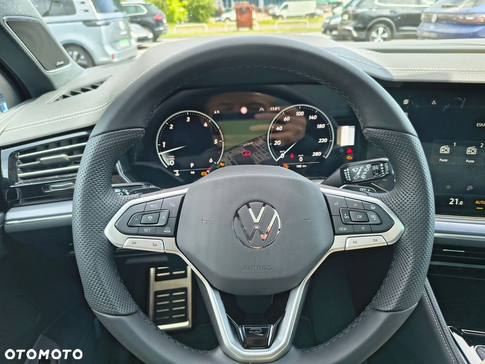 Volkswagen Touareg - 16