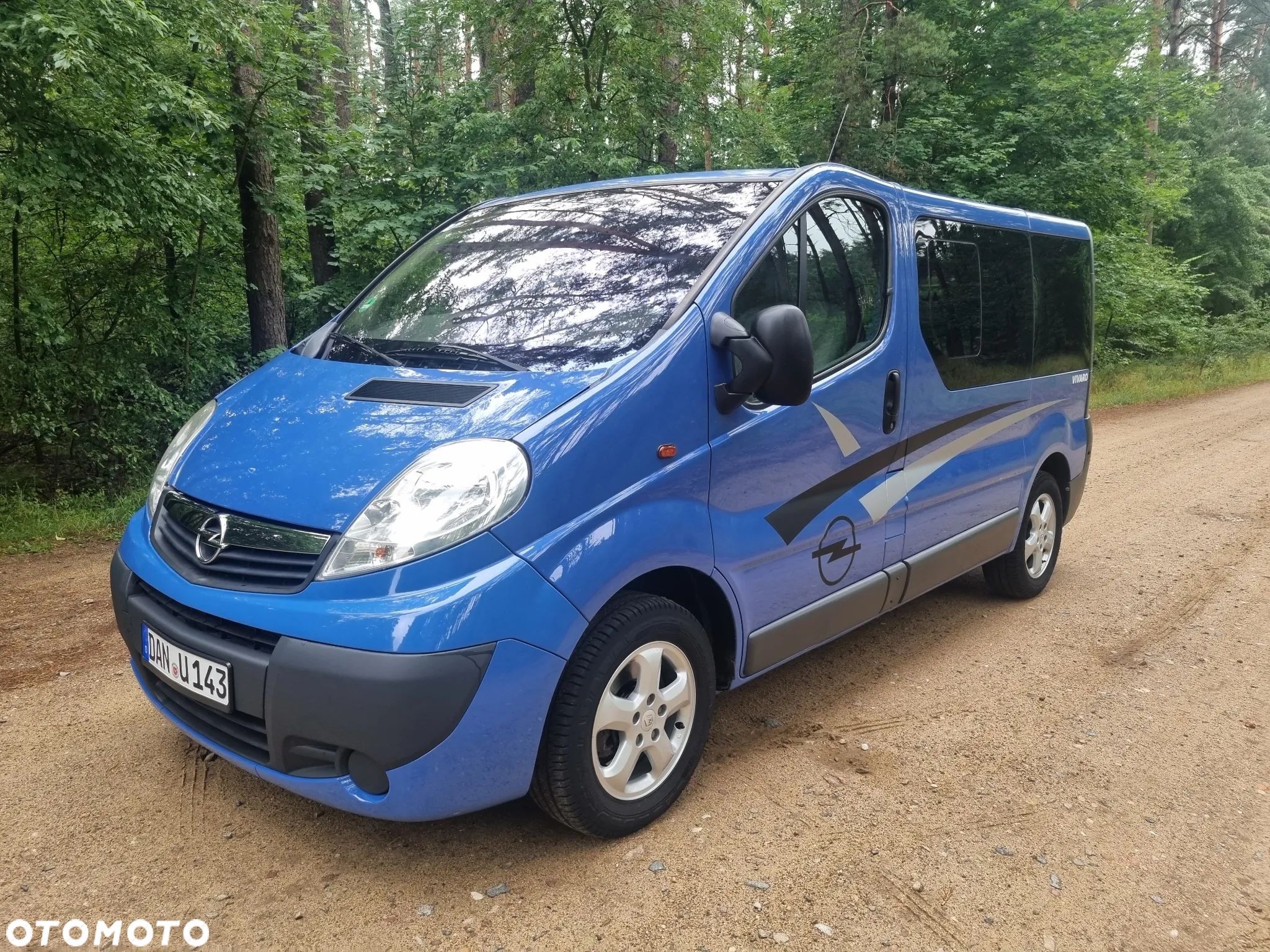 Opel Vivaro 2.5 CDTI L1H1 - 1