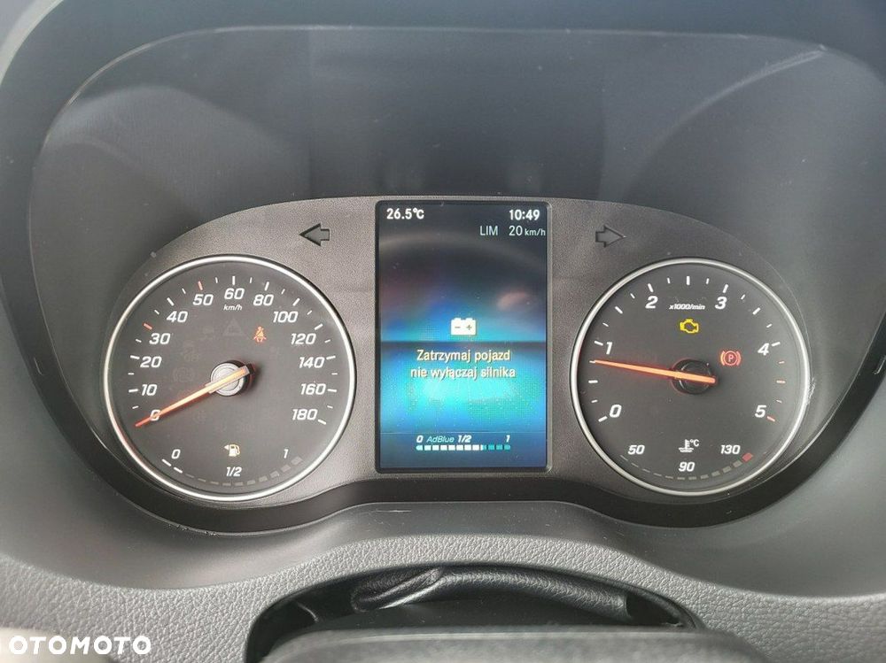 Mercedes-Benz Sprinter - 20