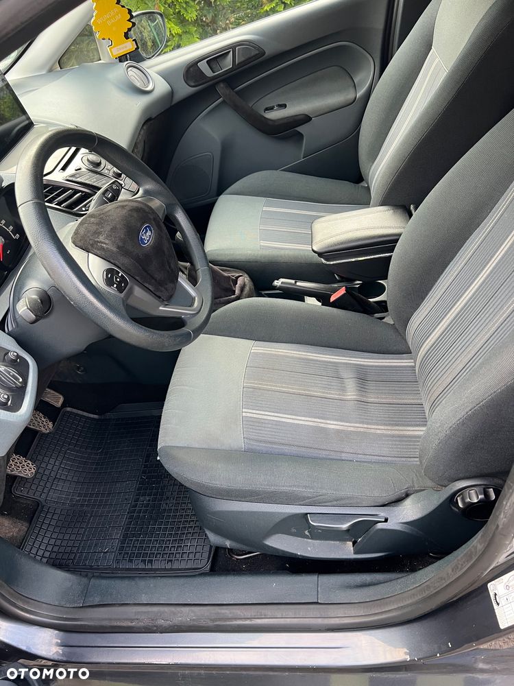Ford Fiesta 1.25 Champions Edition - 14