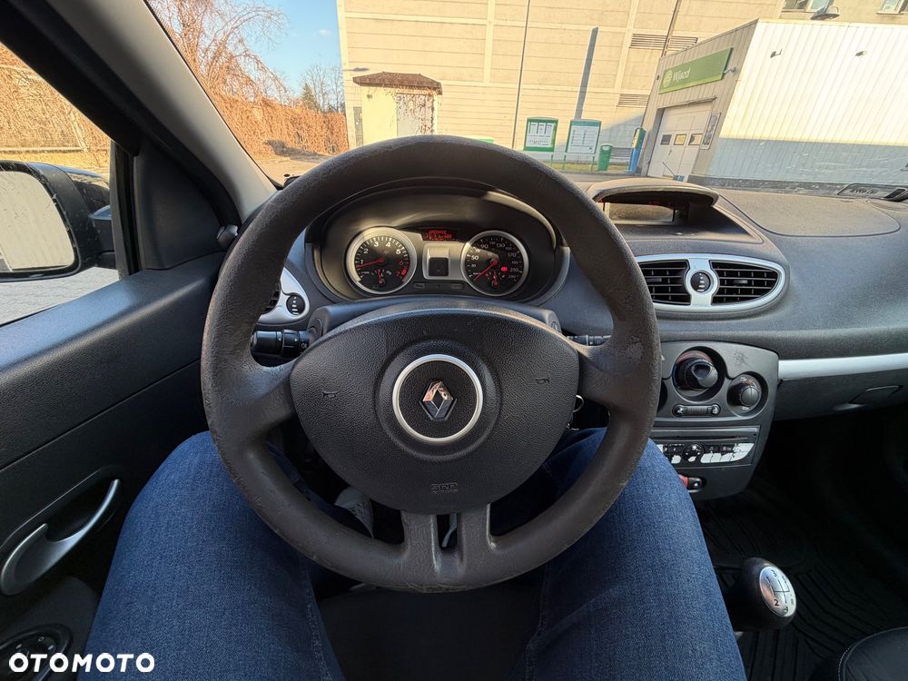 Renault Clio 1.2 16V Alize Euro5 - 16