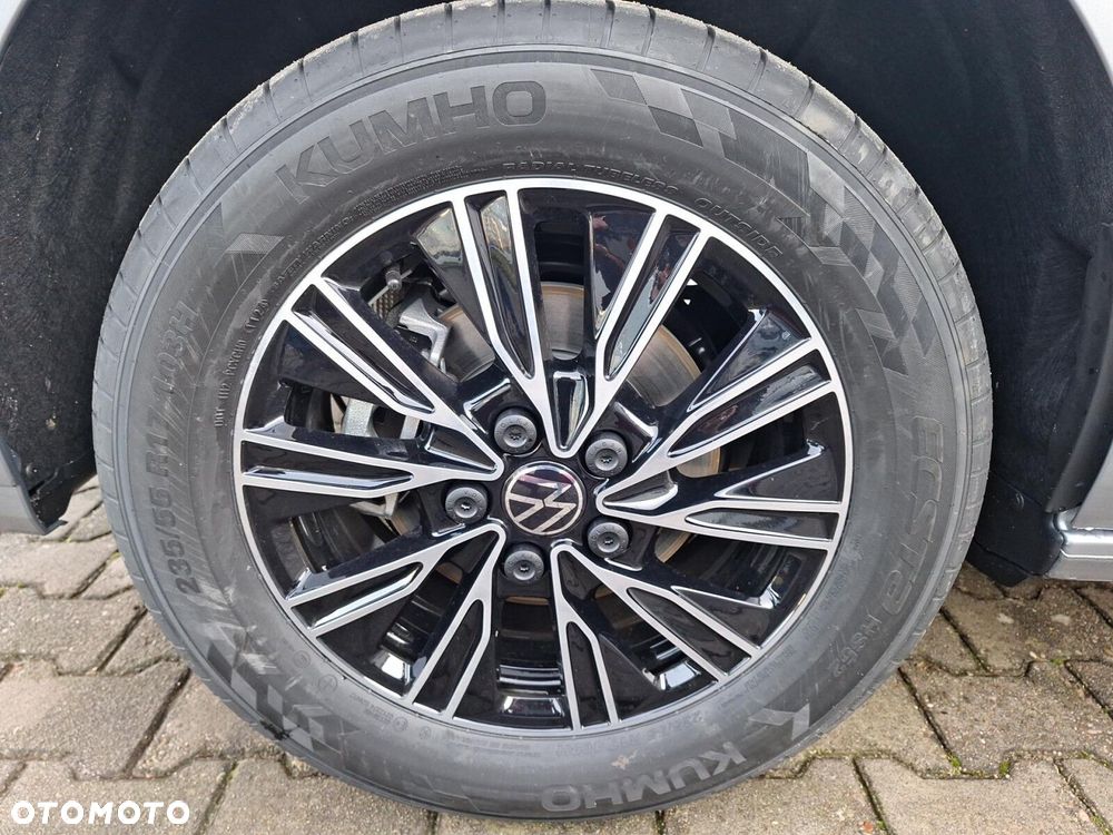 Volkswagen Multivan - 18