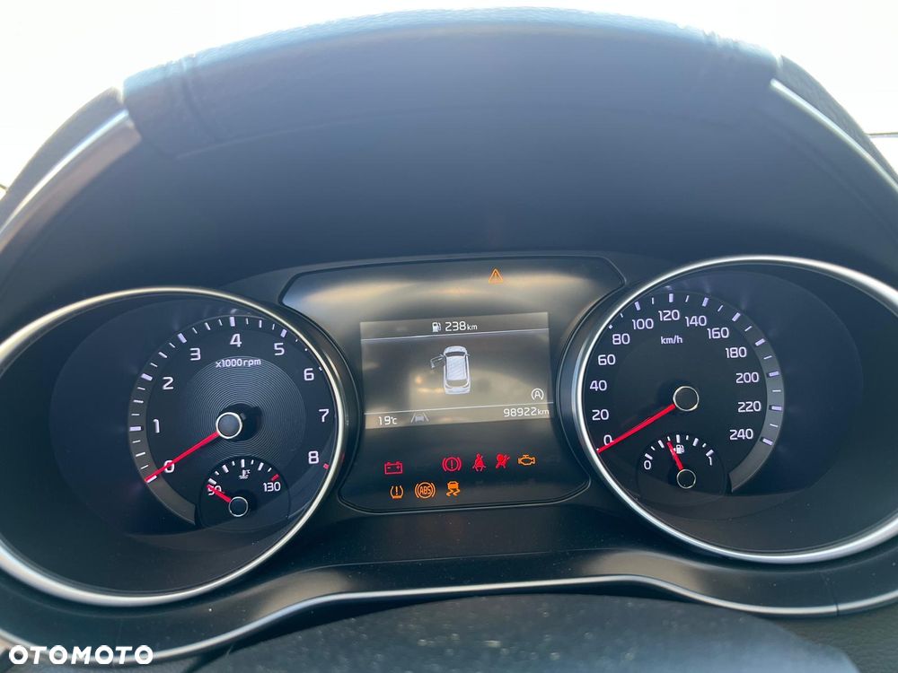 Kia Ceed - 13