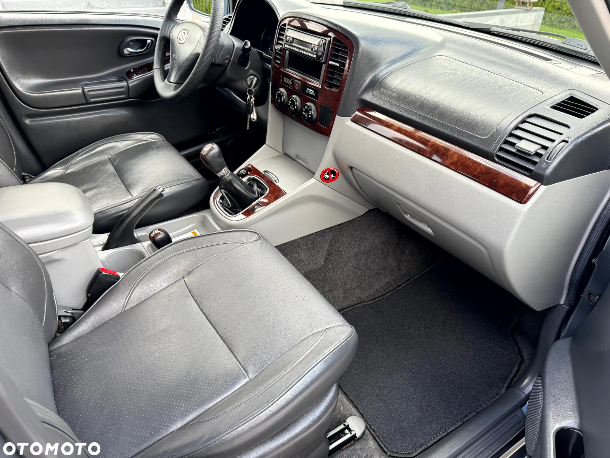 Suzuki Grand Vitara 2.0 - 11