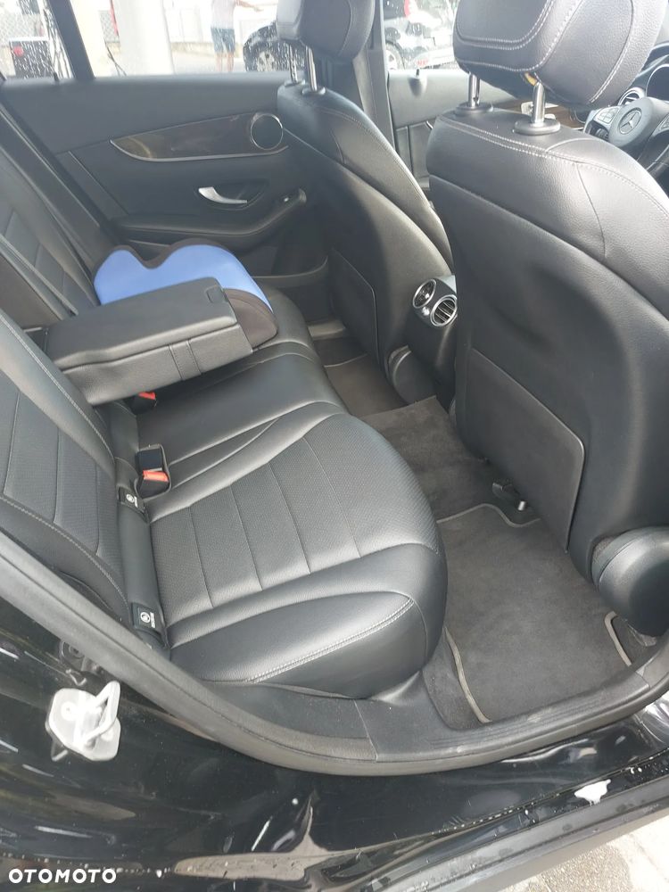 Mercedes-Benz GLC 300 4-Matic - 6