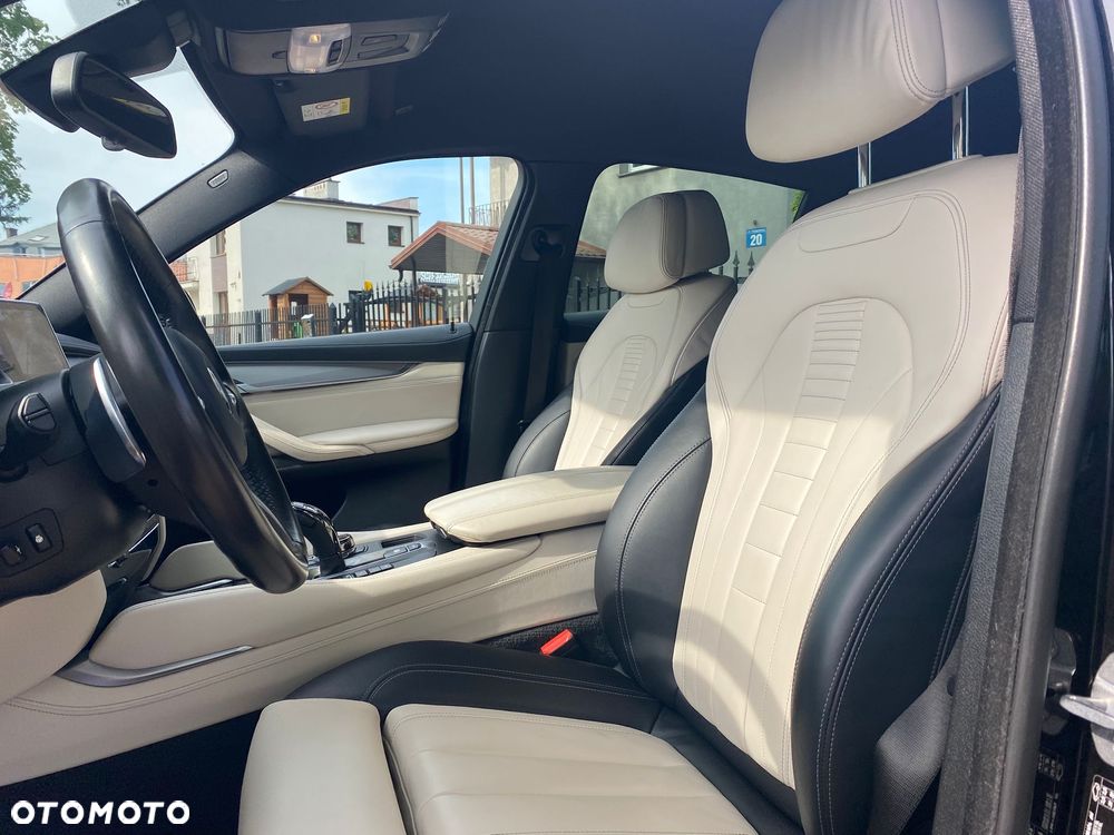 BMW X6M - 10