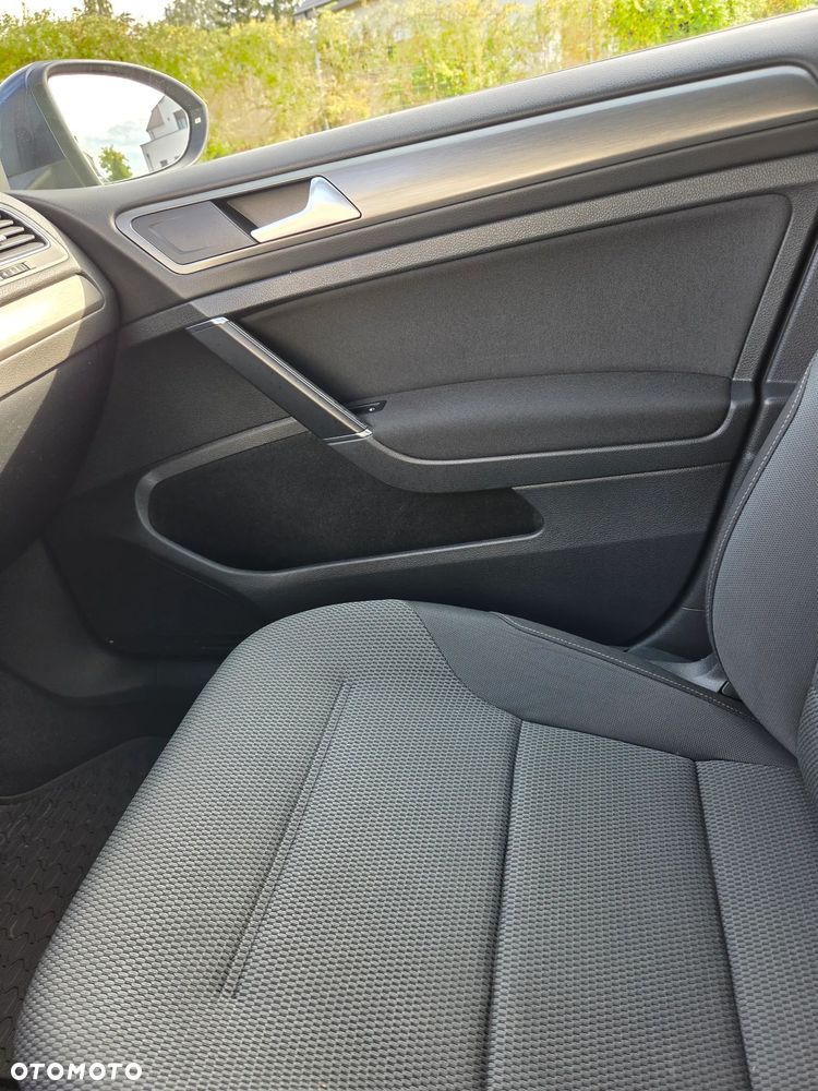 Volkswagen Golf 1.6 TDI Comfortline - 4