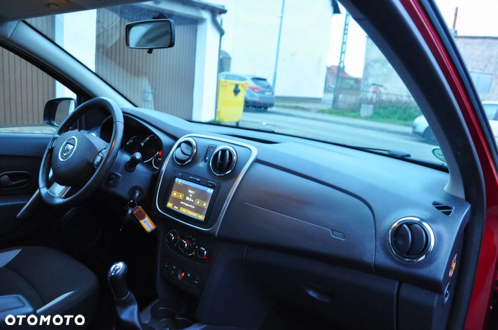 Dacia Sandero Stepway TCe 90 Prestige - 27