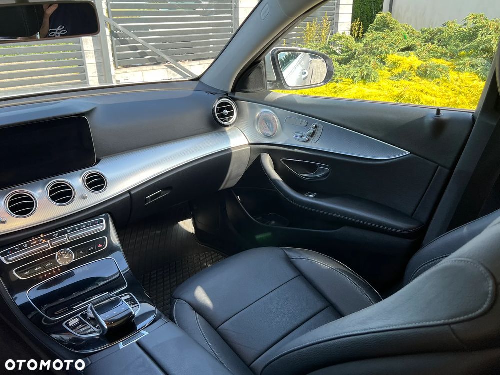 Mercedes-Benz Klasa E 220 d 4Matic T All-Terrain 9G-TRONIC Exclusive - 18