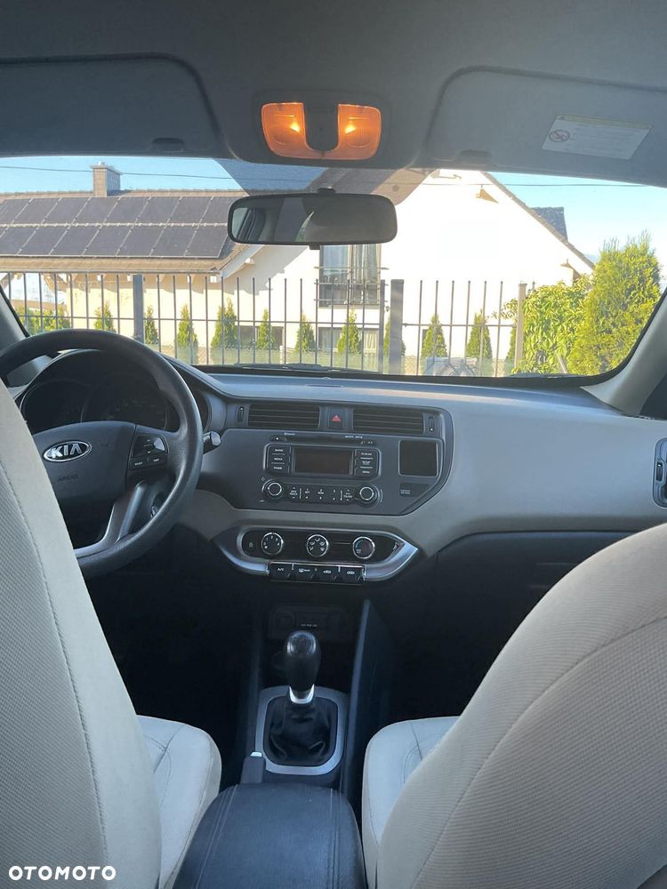 Kia Rio 1.4 M - 7