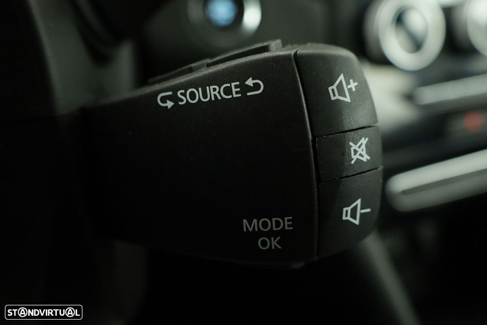 Renault Mégane 1.6 Plug-In Equilibre - 19