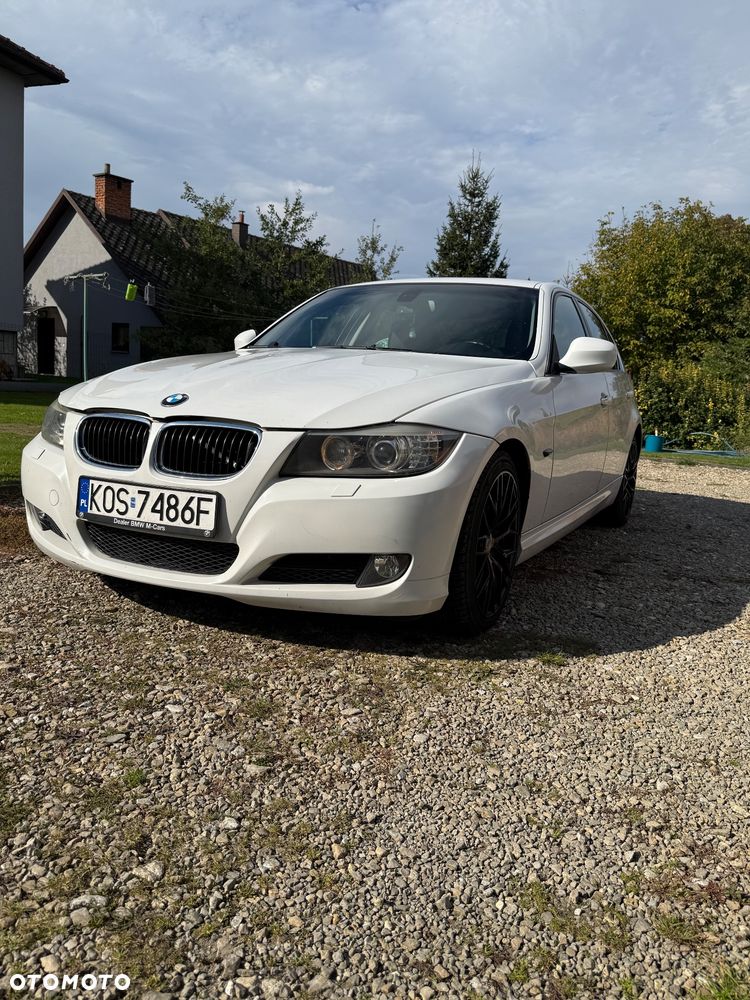 BMW Seria 3 325i - 4