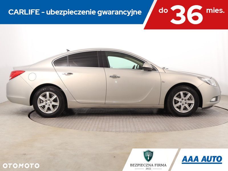 Opel Insignia - 8