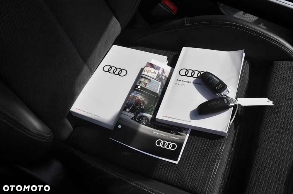 Audi e-tron 50 Quattro S Line - 37