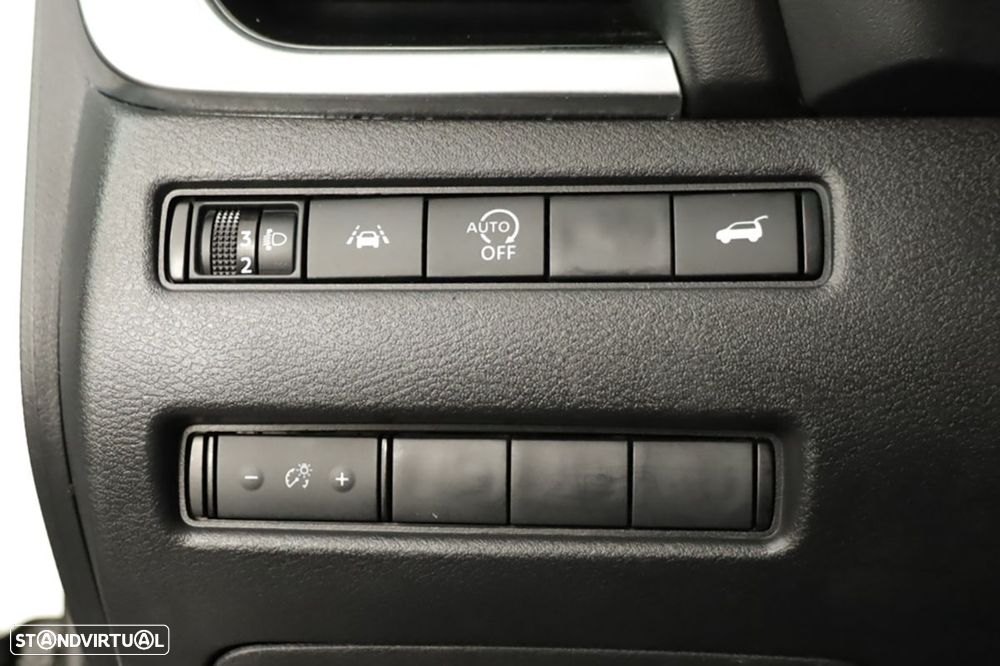 Nissan Qashqai 1.3 DIG-T N-Connecta - 19