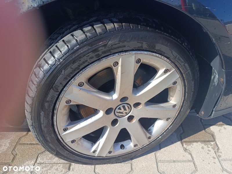 Volkswagen Passat 2.0 TDI DPF Comfortline - 14