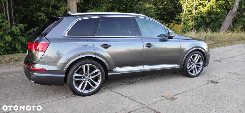 Audi Q7 - 7