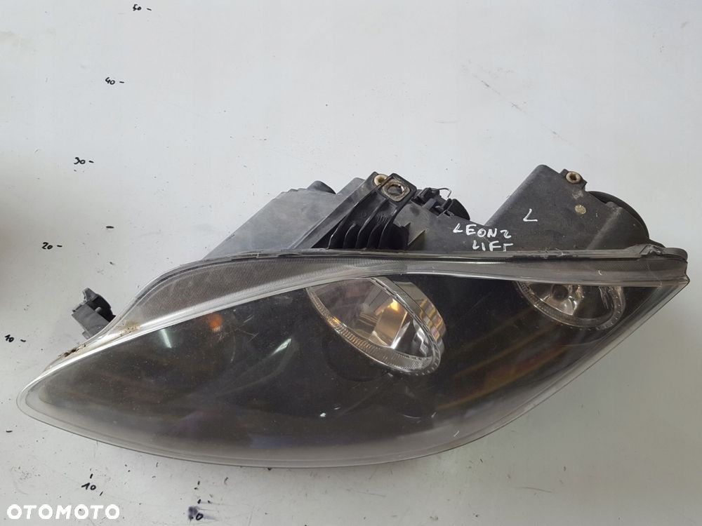 SEAT LEON 2 II LIFT 09-12r LAMPA LEWA PRZÓD ANGLIK - 4