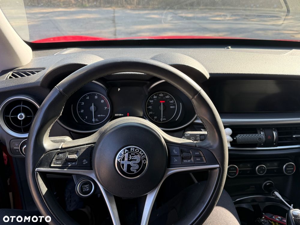 Alfa Romeo Stelvio 2.0 Turbo 16V AT8-Q4 Super - 8