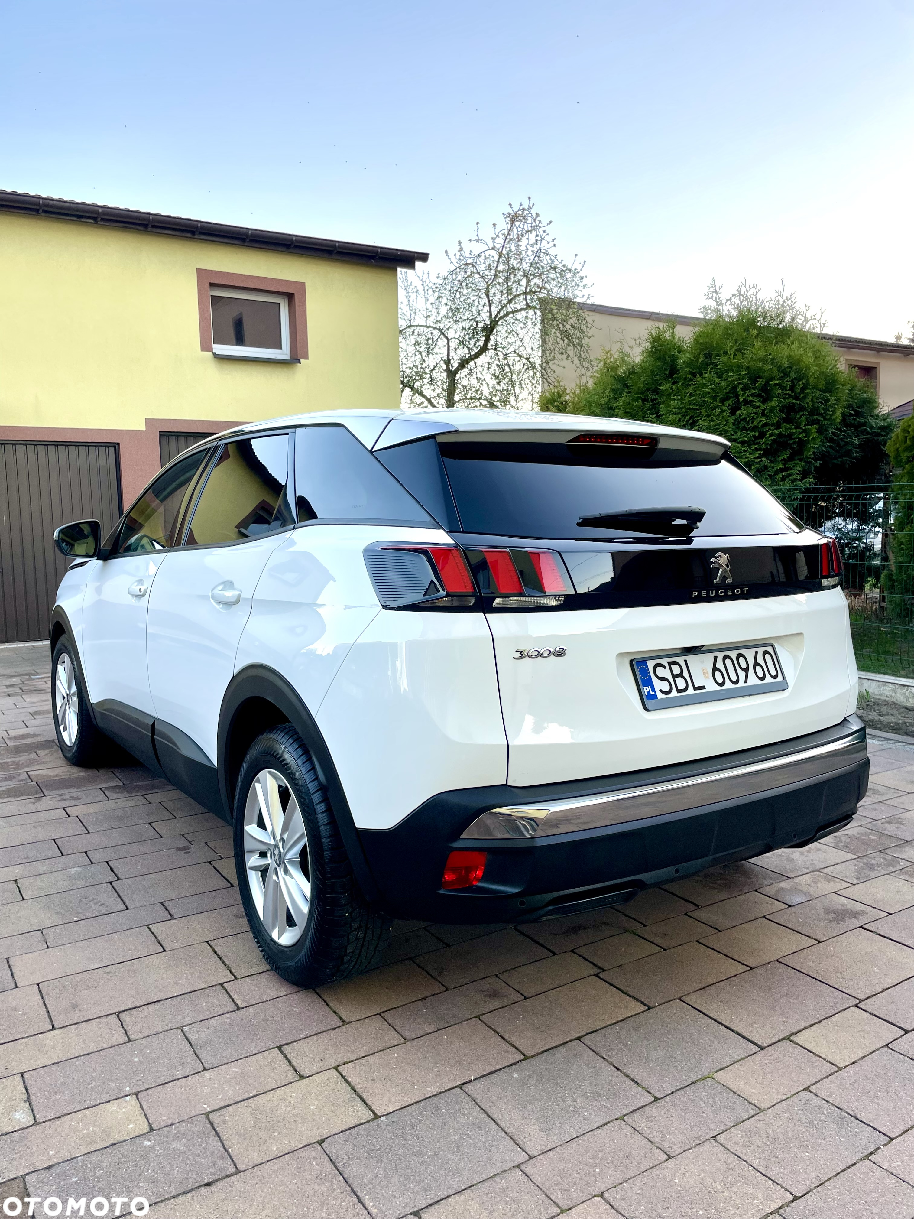 Peugeot 3008 1.2 PureTech Active Pack S&S - 8