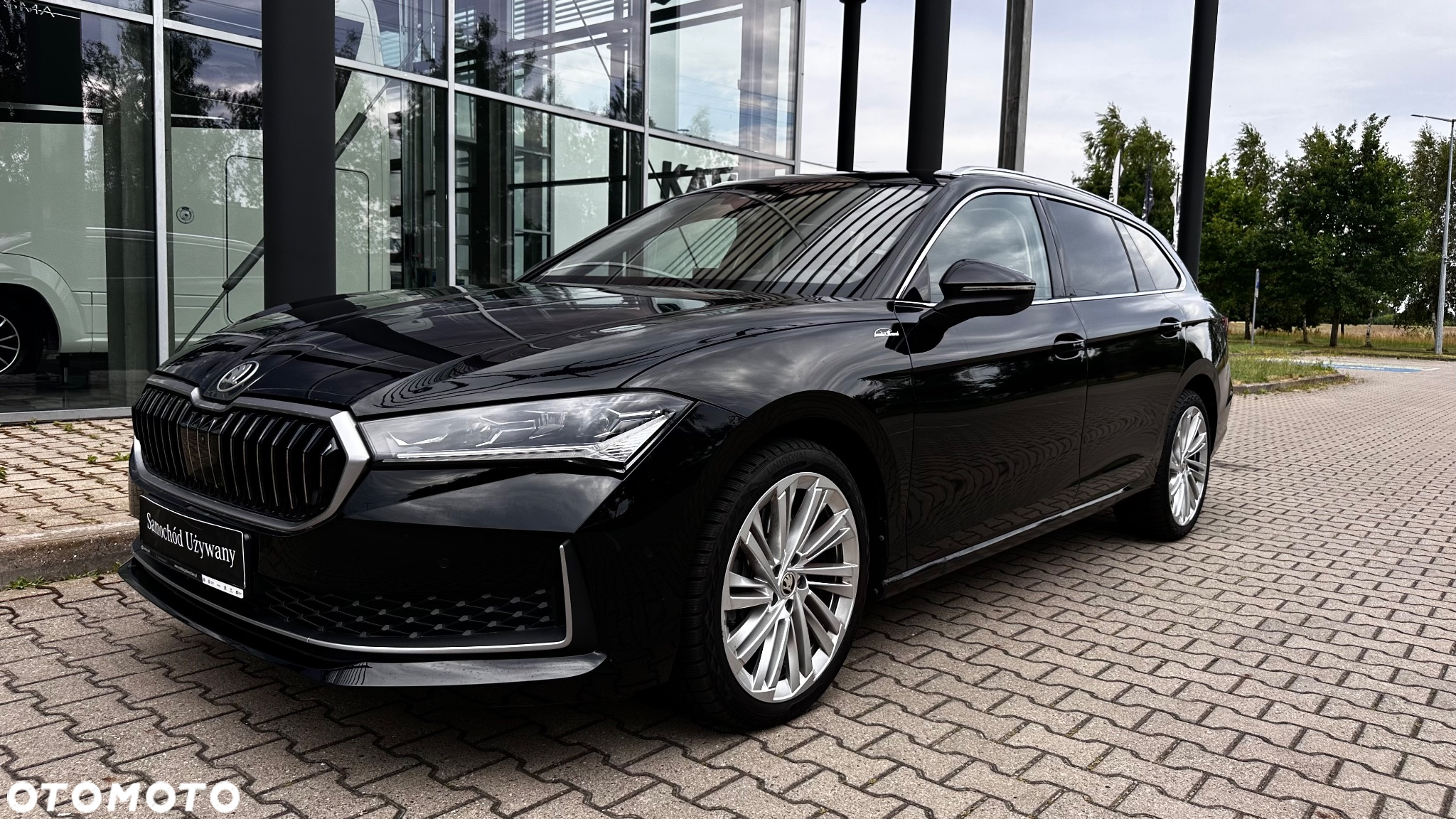 Skoda Superb 2.0 TDI SCR 4x4 L&K DSG - 12