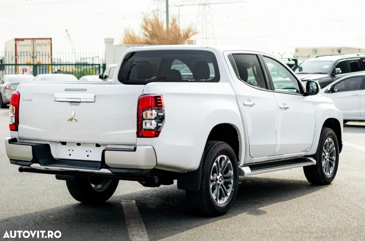 Mitsubishi L200 Pick Up 4x4 S&S Autm. Double Cab Intro Edition - 15