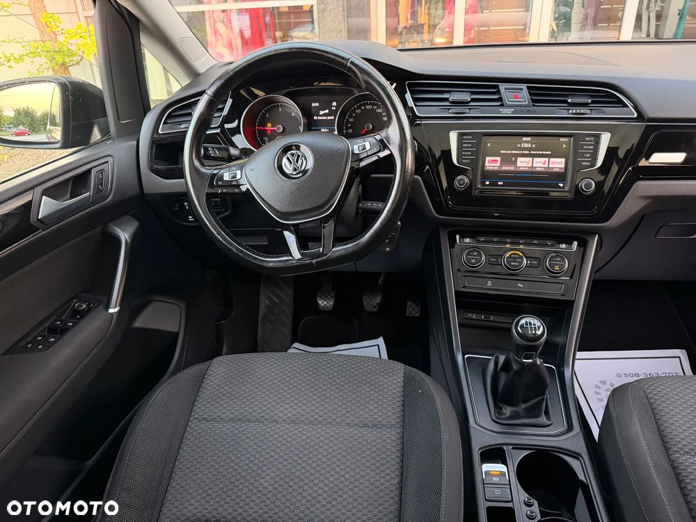 Volkswagen Touran 2.0 TDI BMT Highline - 11