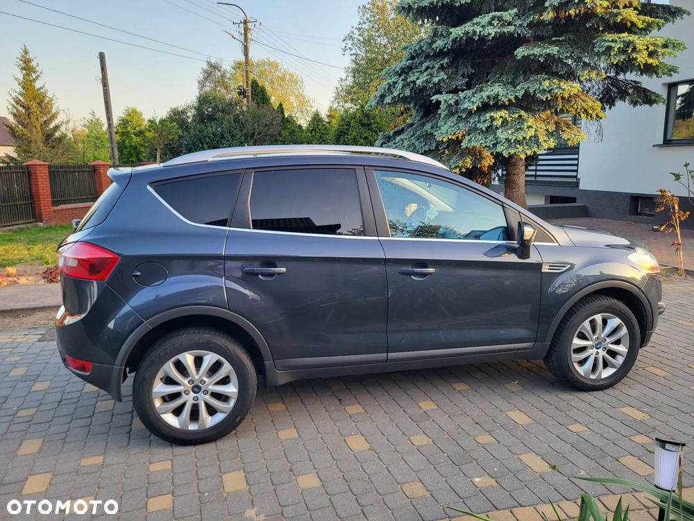 Ford Kuga 2.0 TDCi FWD Titanium - 25