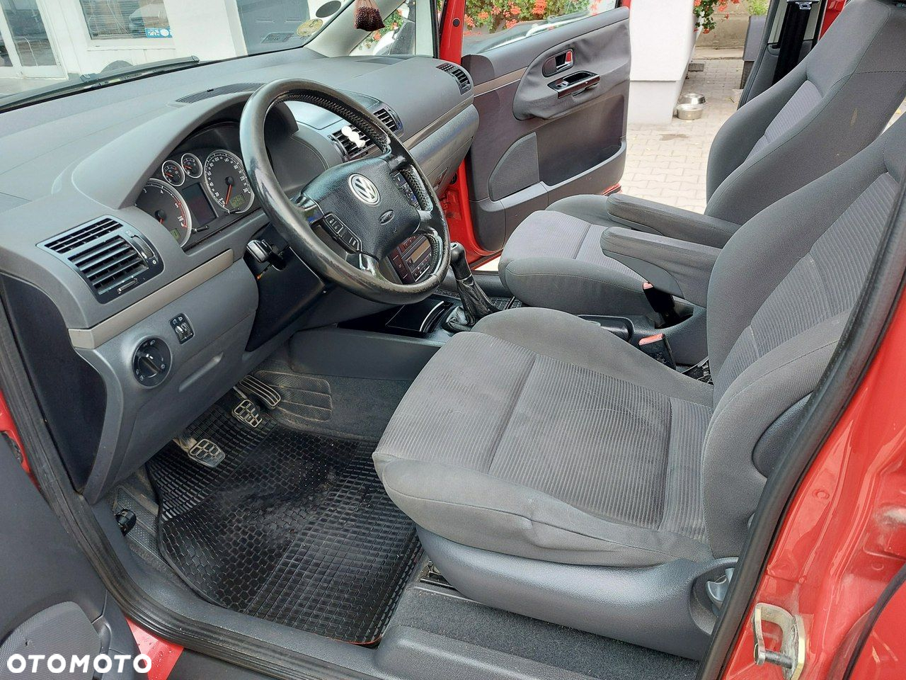Volkswagen Sharan - 9