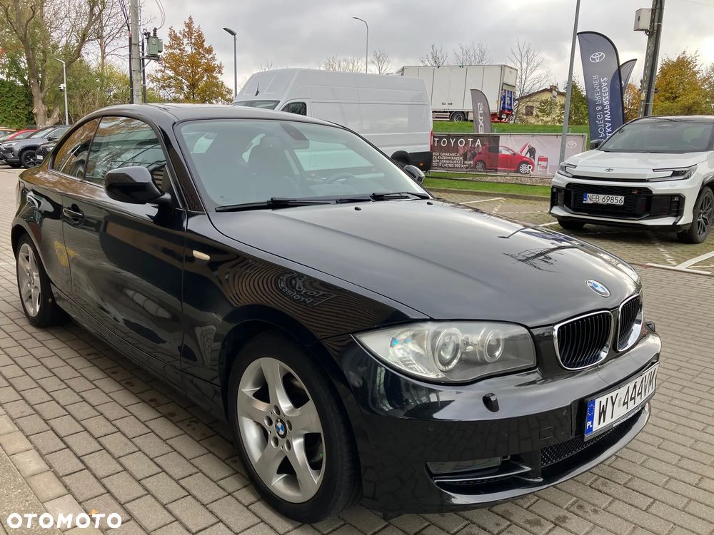 BMW Seria 1 120d Edition Sport - 12