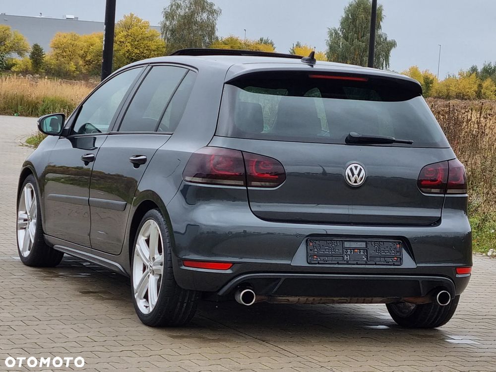 Volkswagen Golf 2.0 GTI - 11