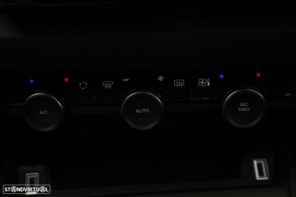 Citroën C4 1.2 PureTech Plus - 12