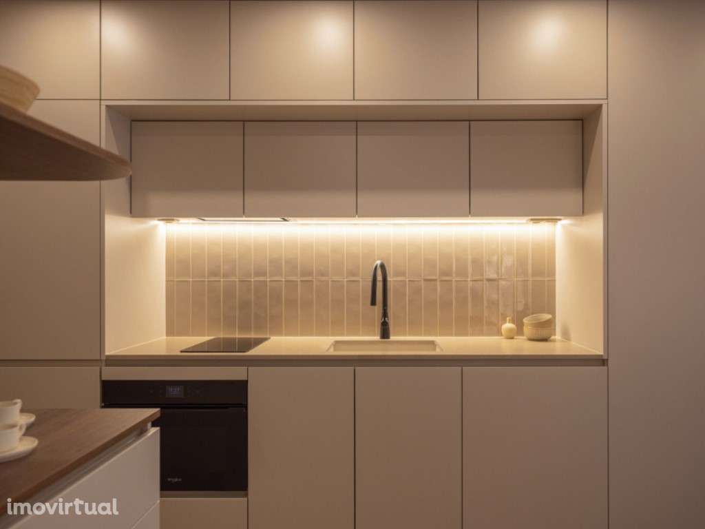 Estúdio T0 com Varanda em Edíficio Emblemático - Grande imagem: 4/23