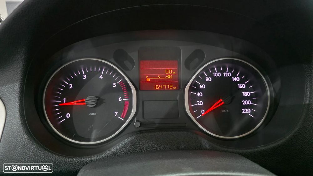 Citroën C-Elysée 1.6 HDi Seduction - 24