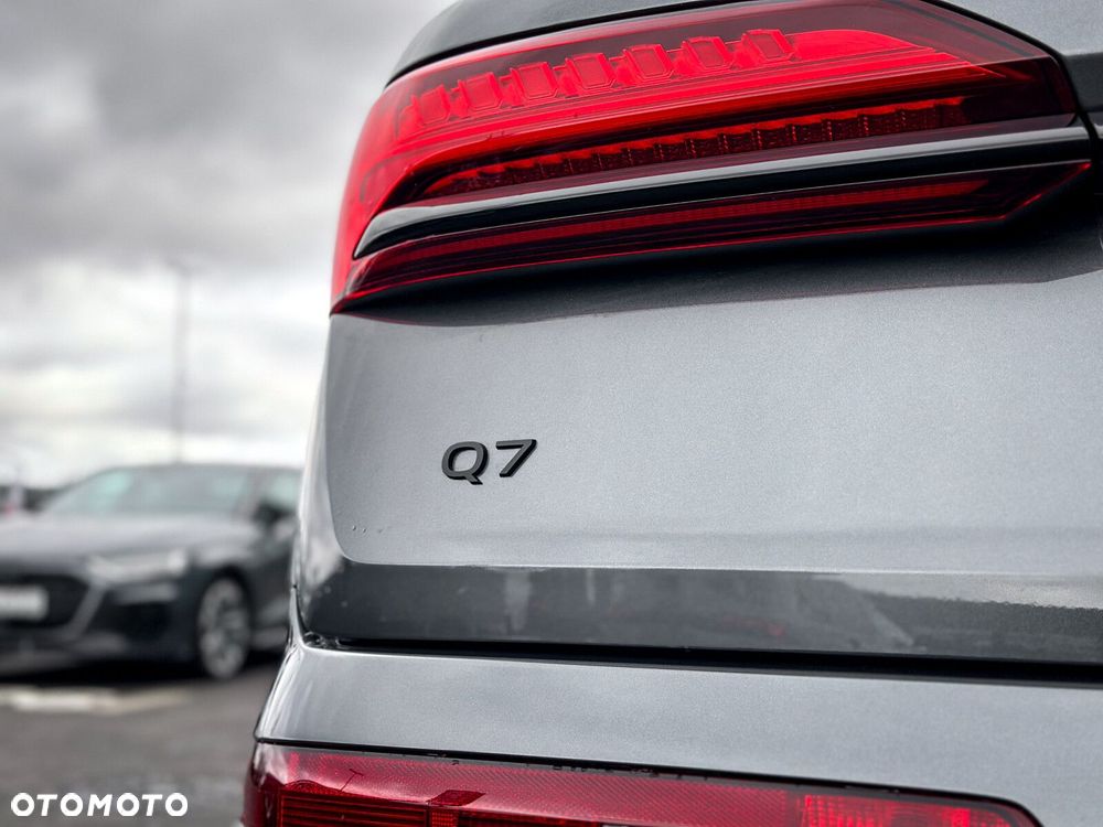 Audi Q7 - 12