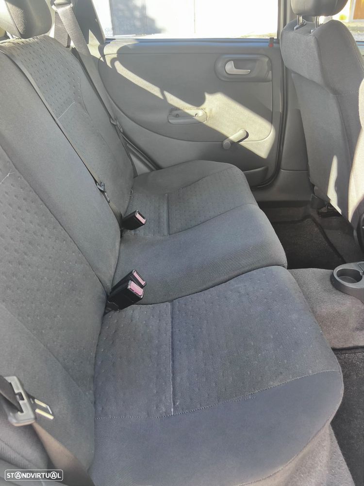 Opel Corsa - 2