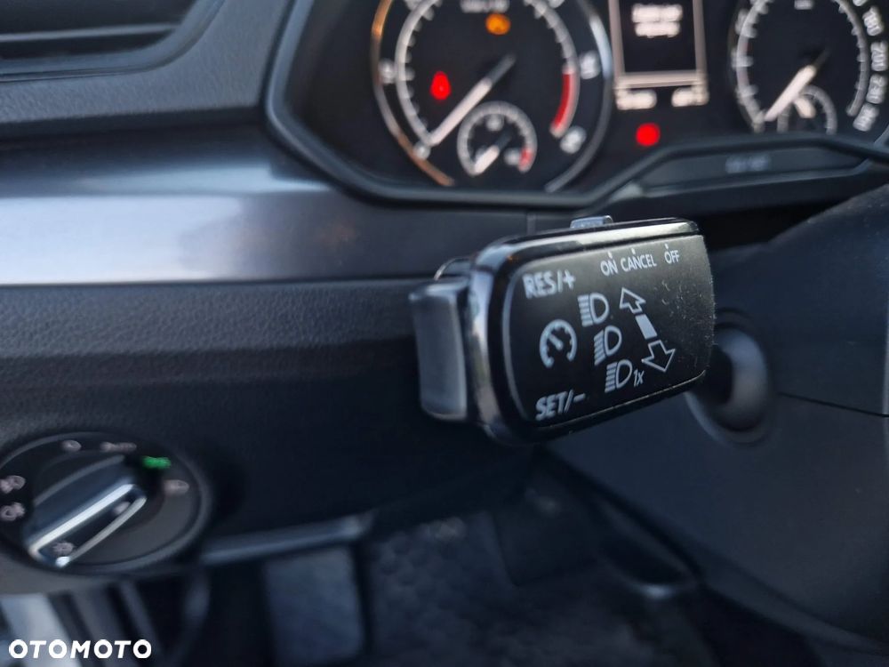 Skoda Superb 2.0 TDI SCR Ambition - 27