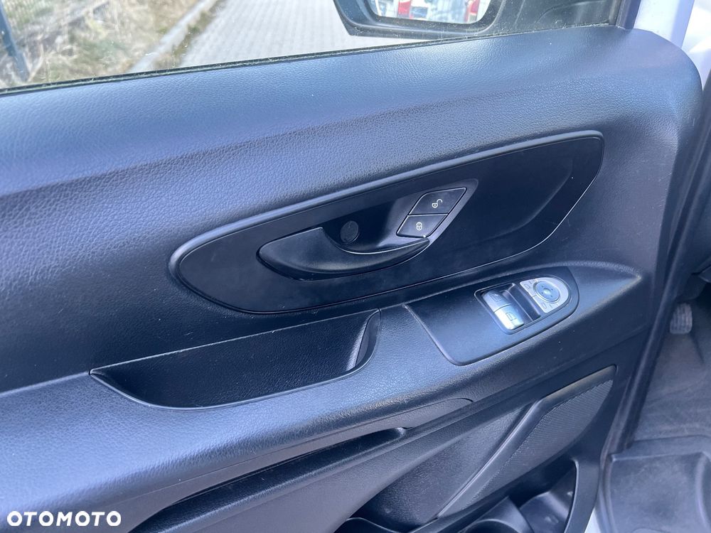 Mercedes-Benz VITO LONG 1.6 CDI 114KM 2019r - 27