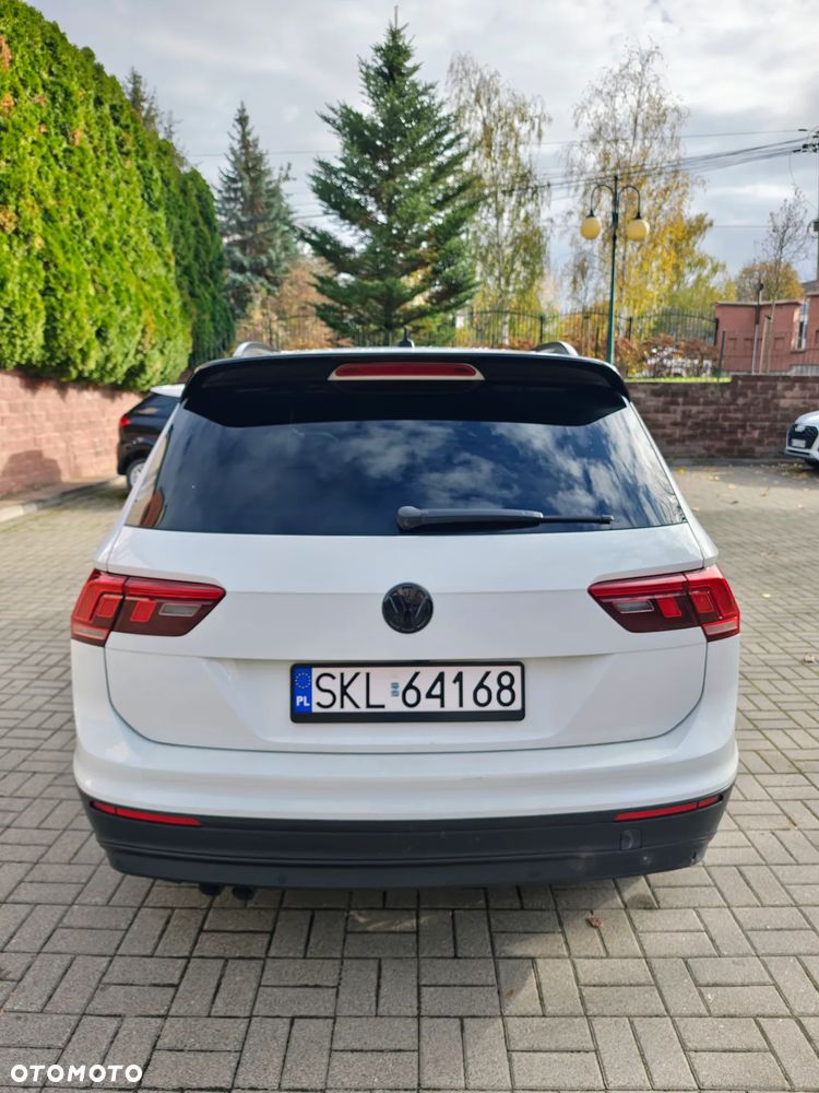 Volkswagen Tiguan 2.0 TDI SCR 4MOTION BlueMotion Technology DSG Sport & Style - 5