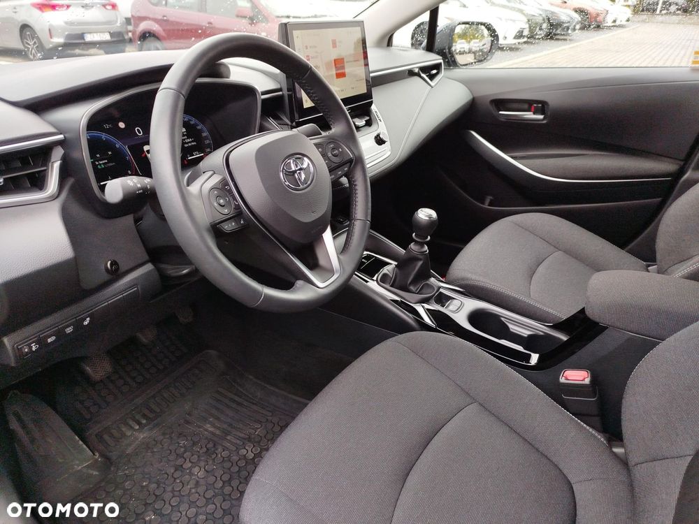 Toyota Corolla - 10