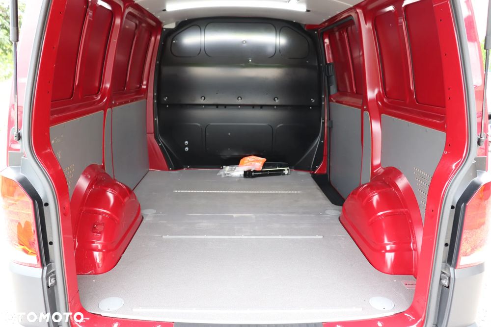 Volkswagen Transporter - 40