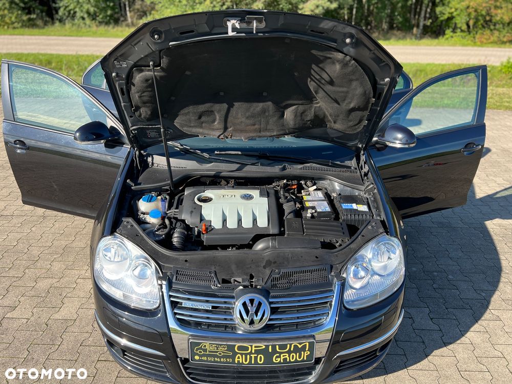 Volkswagen Jetta 2.0 TDI DPF Trendline - 9
