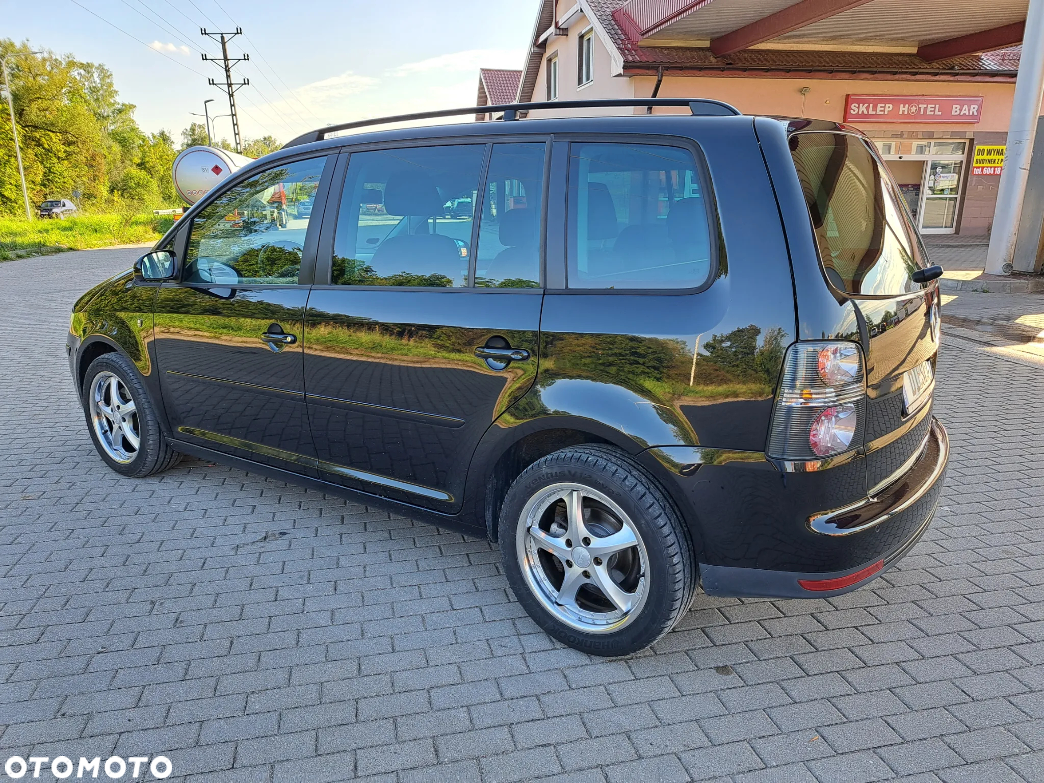 Volkswagen Touran - 10